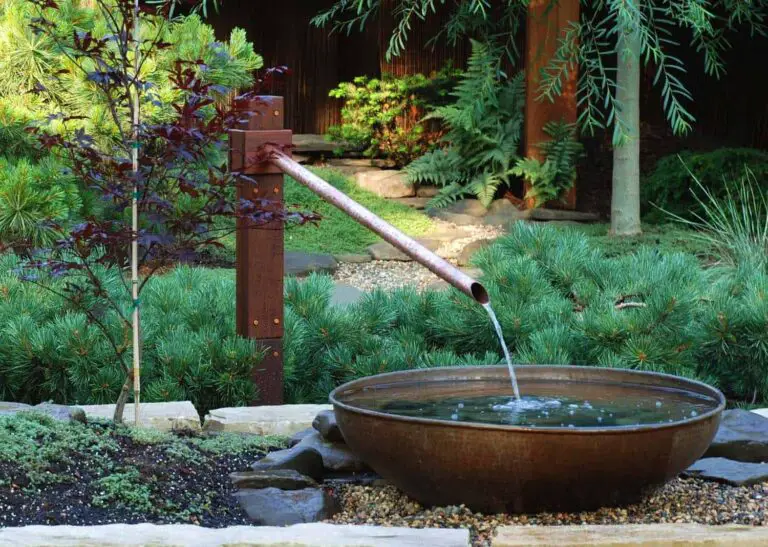 10 idées originales pour une fontaine de jardin DIY
